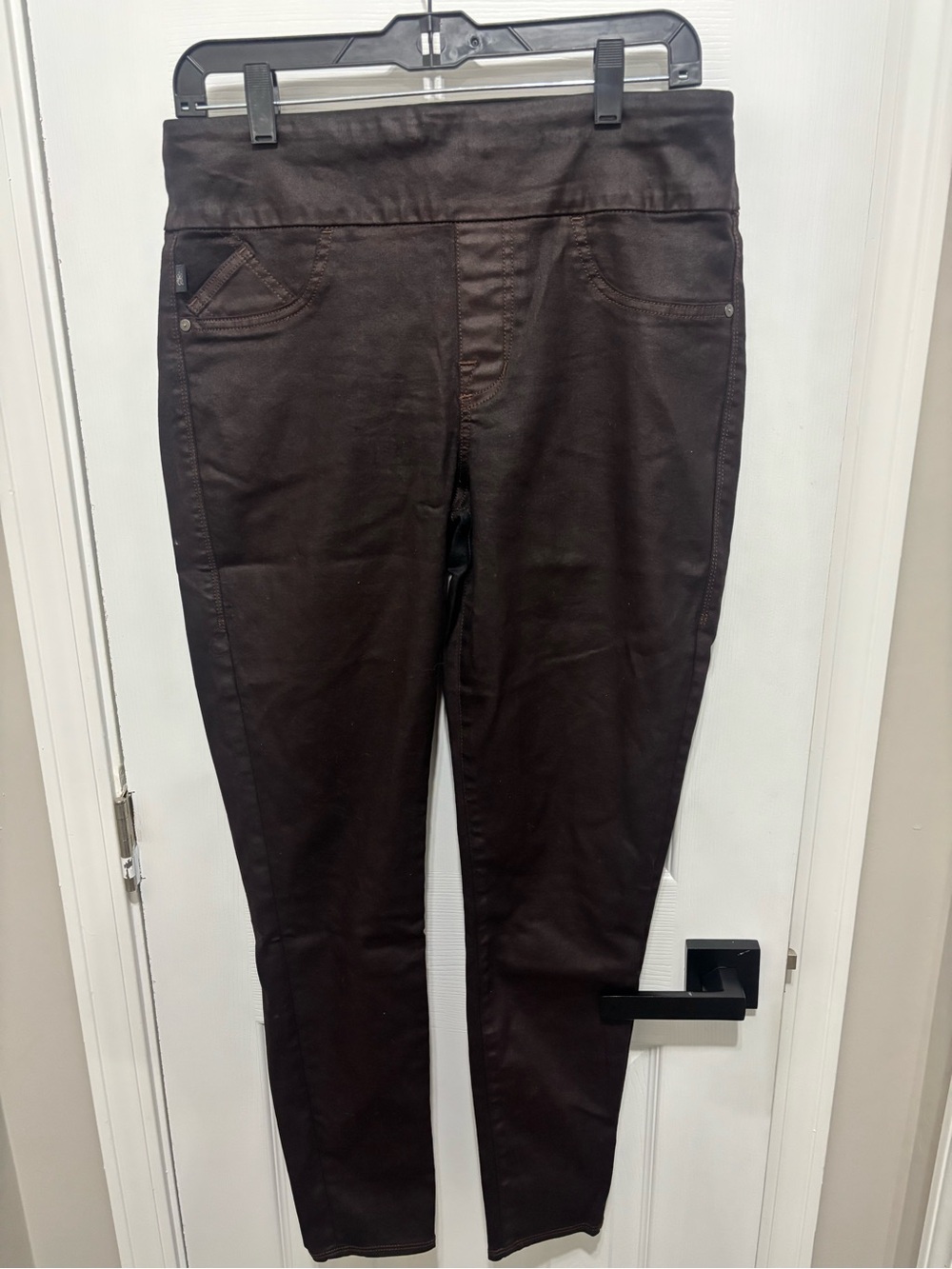 Rock & Republic Slim Pull-On Pants in Dark Brown